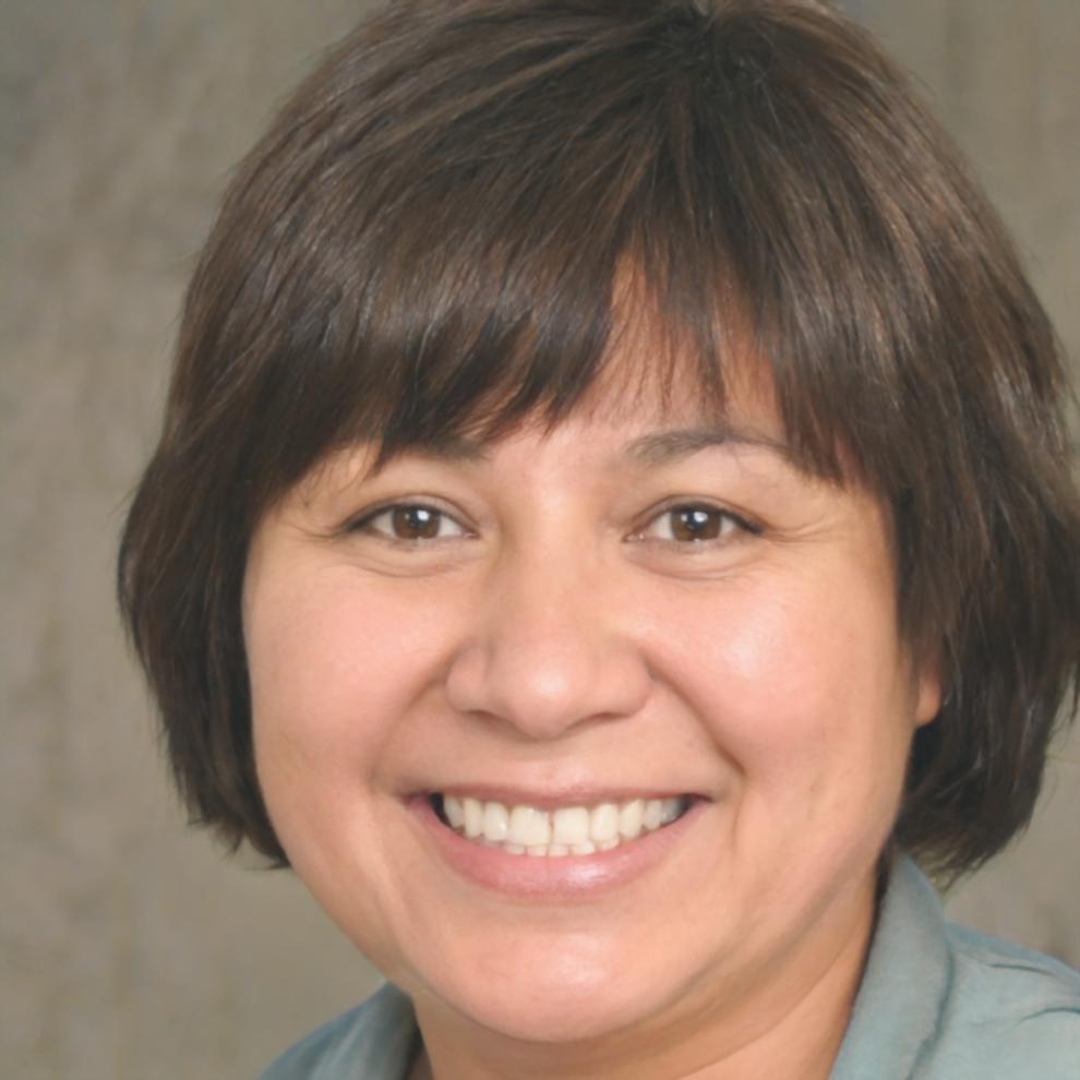 Linh Dương - Financial Planning Instructor